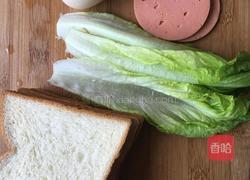简易版三明治的做法图解1
