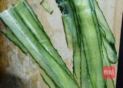 酸辣黄瓜卷的做法图解1