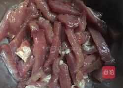 酸辣里脊的做法图解1