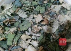 荷叶小米粥的做法图解1