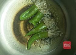 油焖尖椒金针菇的做法图解4