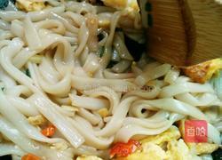 鸡蛋炒河粉的做法图解8