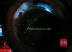 青椒炒卤猪舌的做法图解2