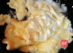 甘蓝木耳炒鸡蛋的做法图解4