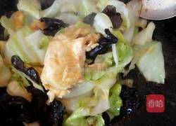 甘蓝木耳炒鸡蛋的做法图解9