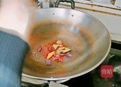 香菠咕噜肉的做法图解3