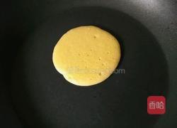 鸡蛋牛奶薄饼的做法图解3