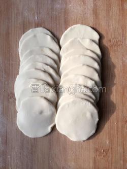 鸡蛋虾皮翡翠饺子的家常做法步骤