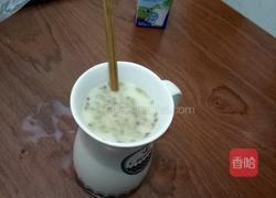 大麦十牛奶的做法图解3