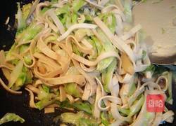甘蓝炒豆片的做法图解8