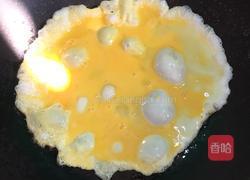 爆炒河粉的做法图解2