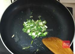 肉末炒杂蔬的做法图解2