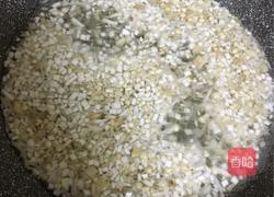 菇菇黄金蛋炒饭的做法图解2