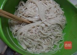包菜肉丝炒面的做法图解2