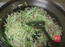 包菜肉丝炒面的做法图解7