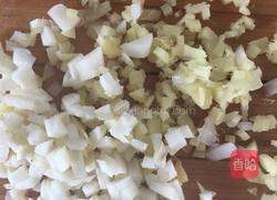 白菜猪肉馅饼的做法图解3