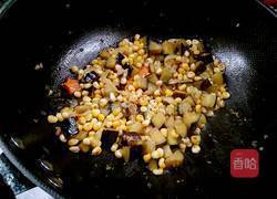 玉米粒炒茄子的做法图解10