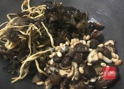 香菇木耳莲藕焖豆腐张的做法图解9