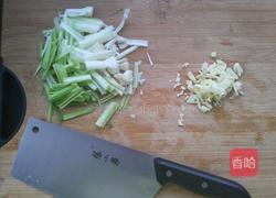 蒜苗炒豆皮的做法图解3