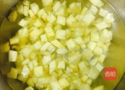 菠萝炒饭的做法图解1