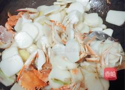 红蟹炒年糕的做法图解4