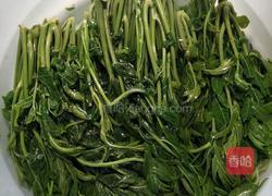 香椿拌蒜苔的做法图解3
