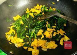 菠菜炒鸡蛋的做法图解8