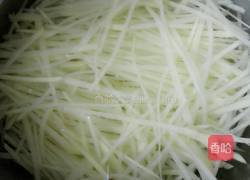 酸辣土豆丝的做法图解1