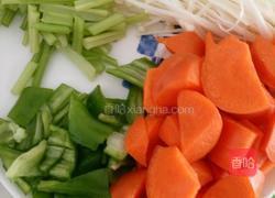 肥肠煲的做法图解2