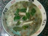 鲫鱼莼菜汤