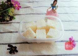 椰丝牛奶小方的做法图解1