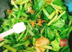 芹菜炒肉的做法图解10