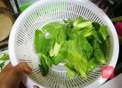 五分钟少油芥菜挂蛋(๑❛ᴗ❛๑)的做法图解1