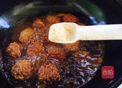 红烧肉丸包鹌鹑蛋的做法图解24