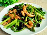 蒜苔炒鸡肉