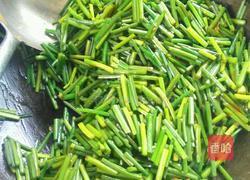 韭苔炒鸡蛋的做法图解4