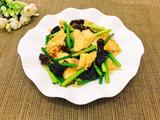 蒜薹木耳炒鸡蛋