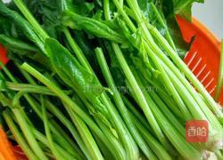 菠菜炒鸡蛋的做法图解1