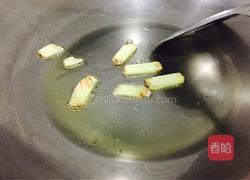 墨鱼炒荷兰豆的做法图解4