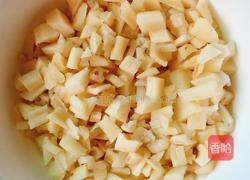 藕丁酱豆的做法图解2