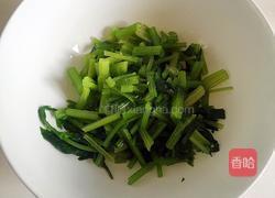 花生米炝香芹的做法图解3