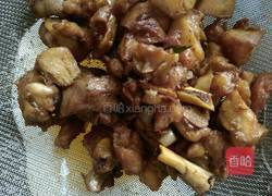 蒜台炒鸡块的做法图解4