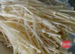 蒜炒金针菇的做法图解1
