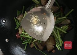 蒜苔炒腊肉的做法图解8