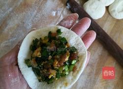 韭菜鸡蛋肉包子的做法图解8