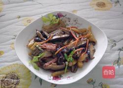 香菇炒土豆条的做法图解1
