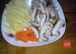 香菇炒土豆条的做法图解4