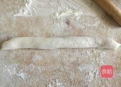 花边饺子（猪肉韭菜馅儿）的做法图解4