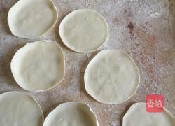 花边饺子（猪肉韭菜馅儿）的做法图解6