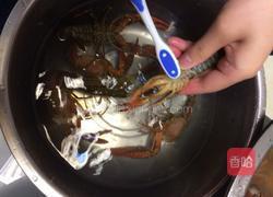 自制小龙虾的做法图解2